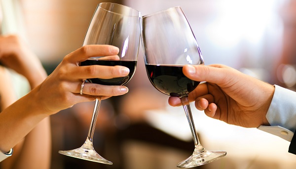 7 sai lầm khiến bạn “kém sang” khi thưởng thức rượu vang