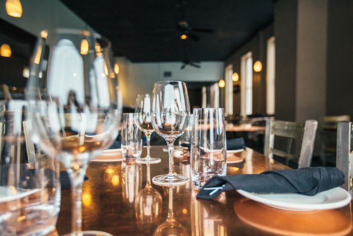 Chọn ly uống rượu vang sao cho đúng điệu